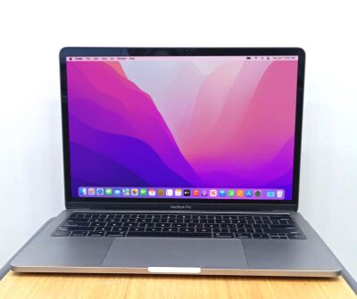 Apple MacBook Pro A1706 2017 i7 16GB DDR3L 250GB SSD O/B TYPE.C Catalina 13.3