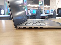 DELL VOSTRO 5490 İ7 10510U 16GB DDR4 512GB SSD MX250 2GB Win10 14