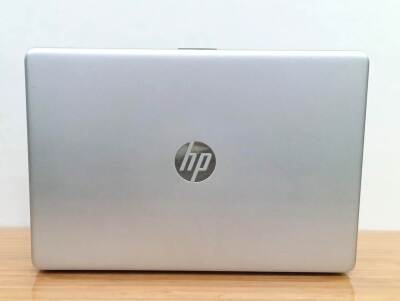hp 15-da1115nt i5 8265u 8gb ddr4 240gb ssd nvidia mx110 15.6
