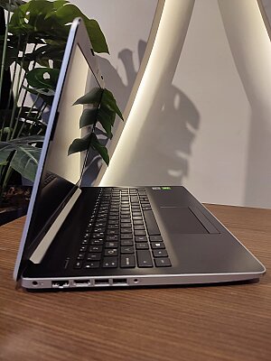 Hp 15-da1118nt i5 8265u 16 GB Ram 256 GB M2 Nvme Disk Nvidia MX110 2 GB O/B HDMI FreeDos 15.6