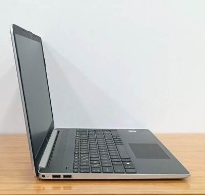 Hp 15s-fq1000nt i5 1035G1 16Gb Ddr4 256GB M2 NVME O/B HDMI Win10 15.6