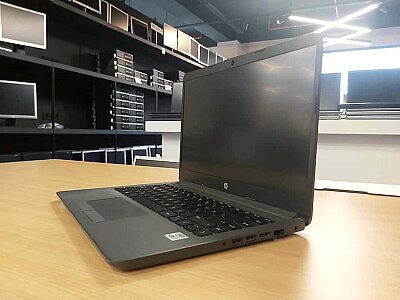 Hp 240 G8 İ5 1035G7 8Gb Ddr4 256GB M2 NVME SSD O/B HDMI FreeDOS 14