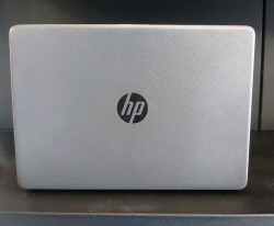 HP 240 G8 i7 1065G7 16Gb Ddr4 512GB M2 NVME O/B HDMI FreeDOS 14