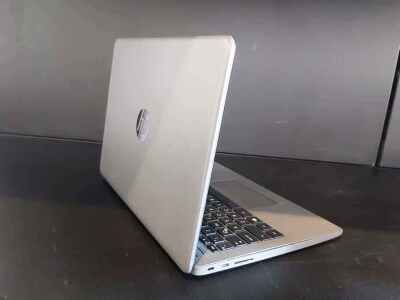 HP 240 G8 i7 1065G7 16Gb Ddr4 512GB M2 NVME O/B HDMI FreeDOS 14