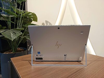 HP ELİTE X2 G8 İ7 1165G7 16 GB DDR4 RAM 512 GB M.2 NVME SSD WİN 10 PRO 13
