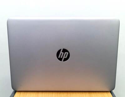 Hp EliteBook 840 G4 İ7 7500U 8Gb Ddr4 240GB SSD O/B VGA DP Win10 14