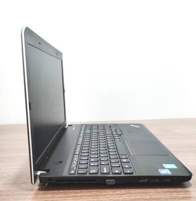 Lenovo ThinkPad E540 i5 4200m 8Gb Ddr3L 256GB SSD O/B Vga Hdmı FreeDos 15.6