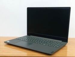 Lenovo V15-IWL İ5 8265U 16Gb Ddr4 512GB SSD MX110 2GB HDMI Win10 15.6