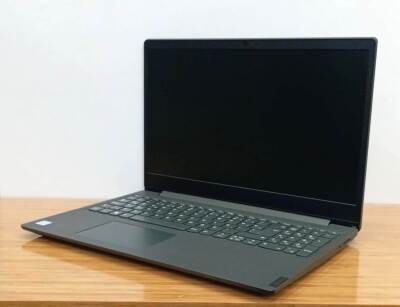 Lenovo V15-IWL İ5 8265U 16Gb Ddr4 512GB SSD MX110 2GB HDMI Win10 15.6