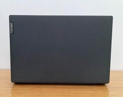 Lenovo V15-IWL İ5 8265U 16Gb Ddr4 512GB SSD MX110 2GB HDMI Win10 15.6