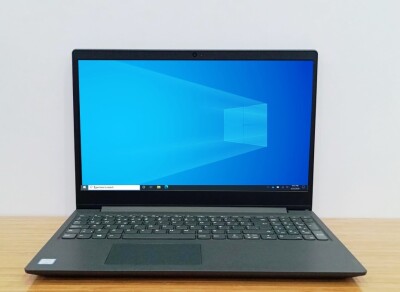 Lenovo V15-IWL İ5 8265U 16Gb Ddr4 512GB SSD MX110 2GB HDMI Win10 15.6