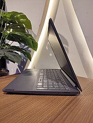 Lenovo V15-IWL İ5 8265U 8Gb Ddr4 256GB SSD MX110 2GB HDMI FreeDOS 15.6